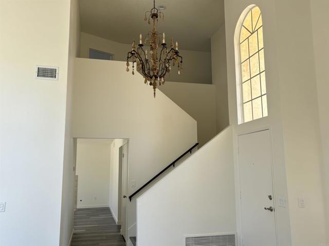 Building Photo - 735 Rivertree Dr