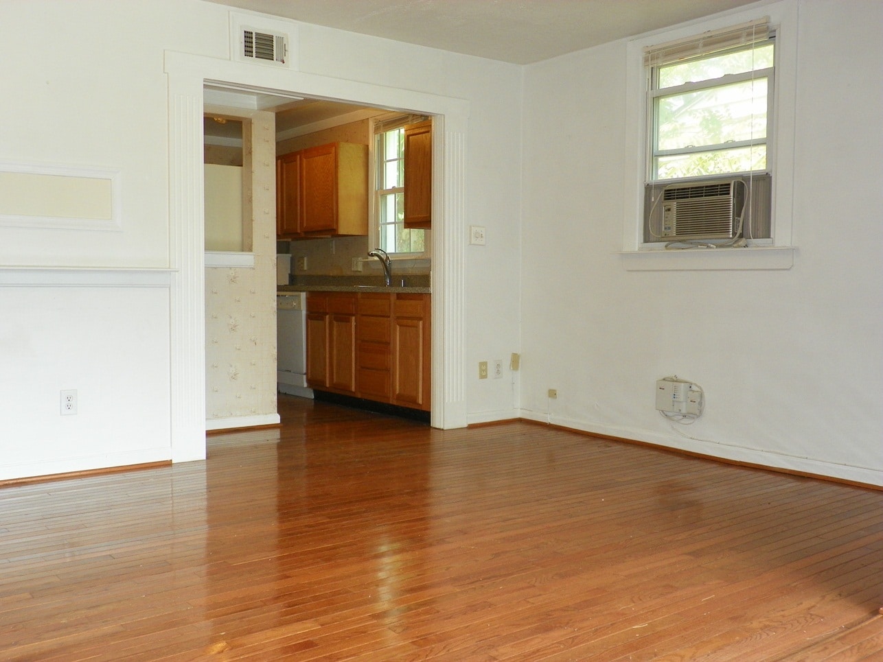 Building Photo - 5111 Kennebunk Ter