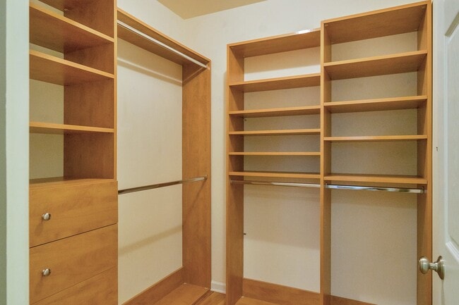 Building Photo - 75 Jefferson St