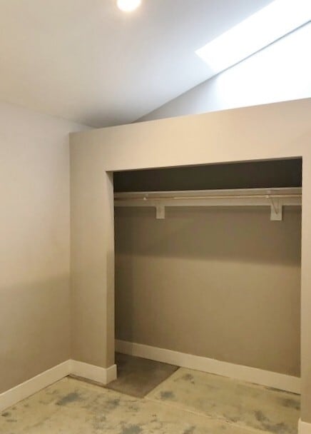 Building Photo - Calle Violeta