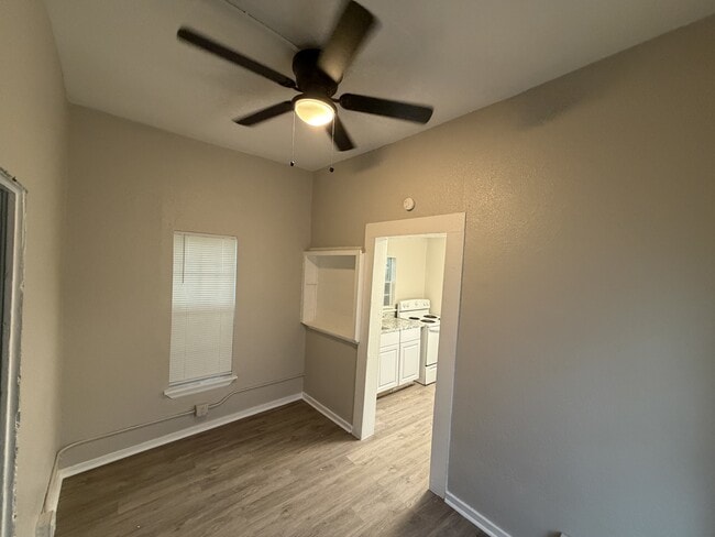 Building Photo - 1817 San Luis St