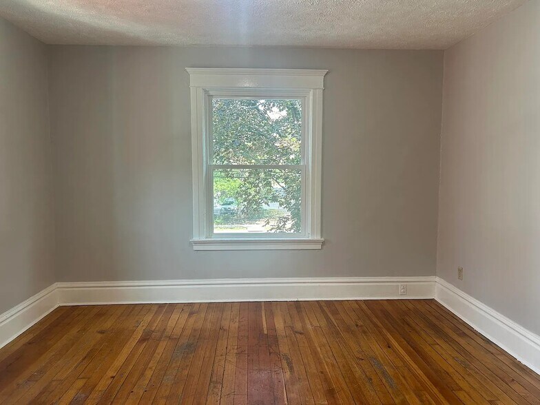 Bedroom 1 - 1421 Charles St