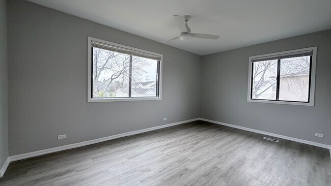 Building Photo - 721 Sunfish Point