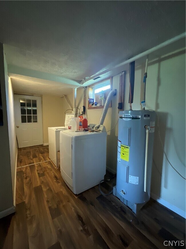 Building Photo - 29841 US-20