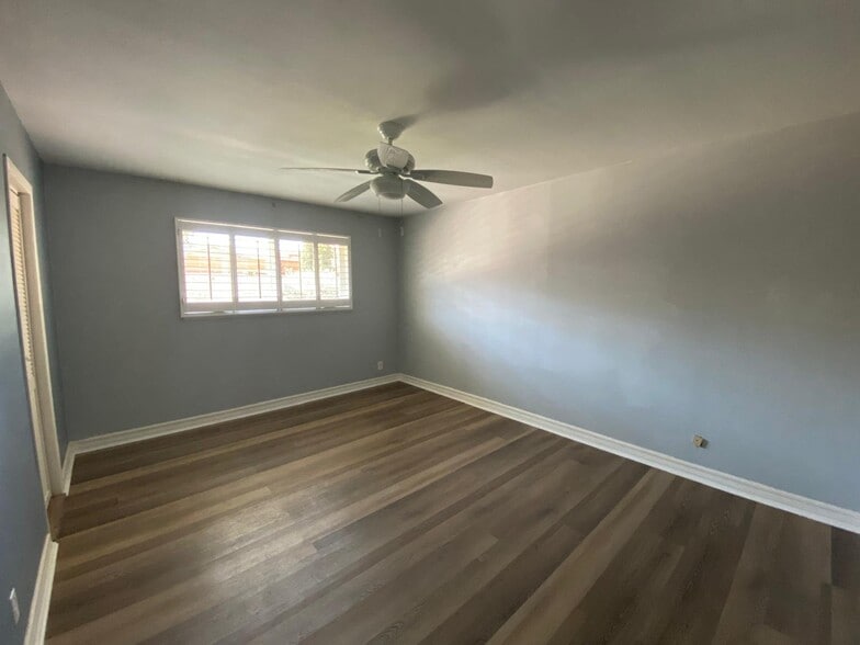Building Photo - 220 Stratus Rd