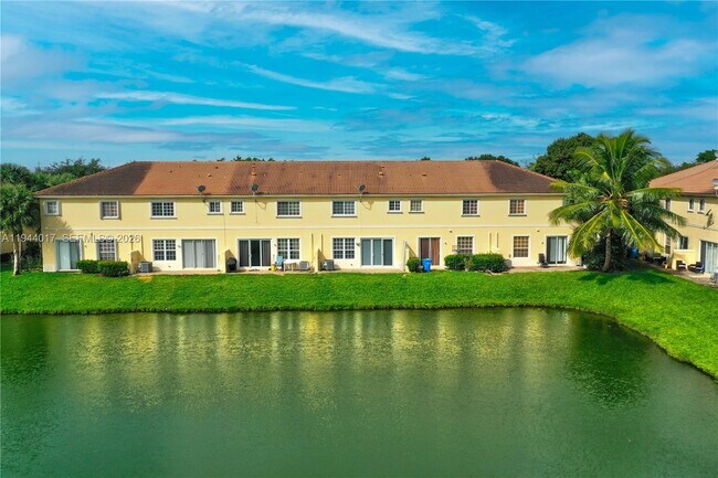 Building Photo - 3258 NW 32nd Terrace