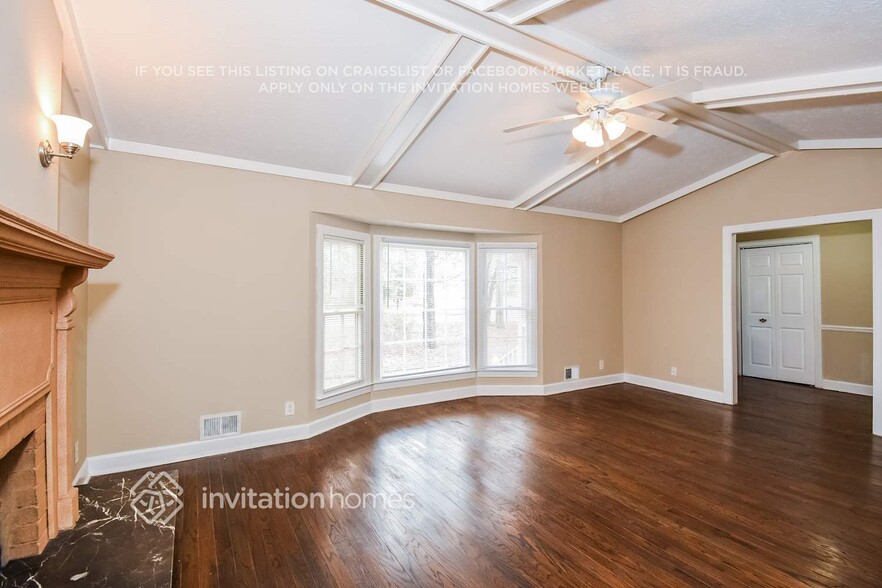 Building Photo - 253 Summit Ridge Dr