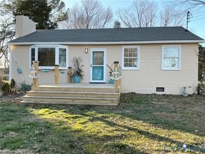 Building Photo - 36 Riverview Dr