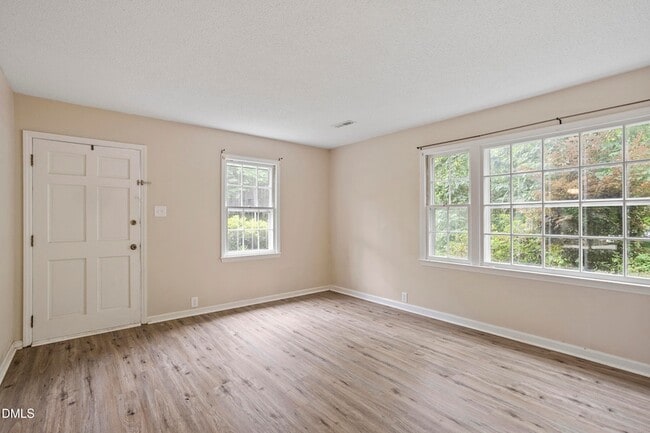 Building Photo - 1801 Quail Ridge Rd