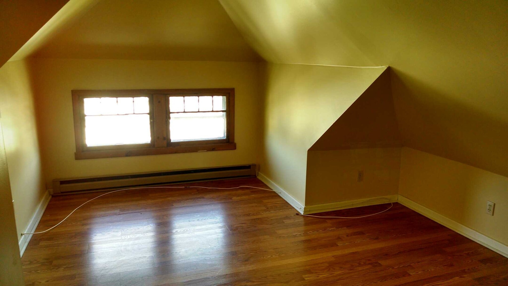 Building Photo - 20 Champlain St