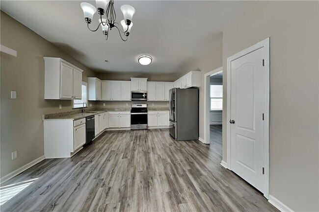 Building Photo - 3613 Aberdeen Way