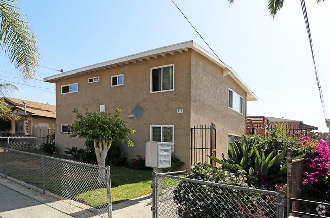 Primary Photo - 418-420 S Garfield St