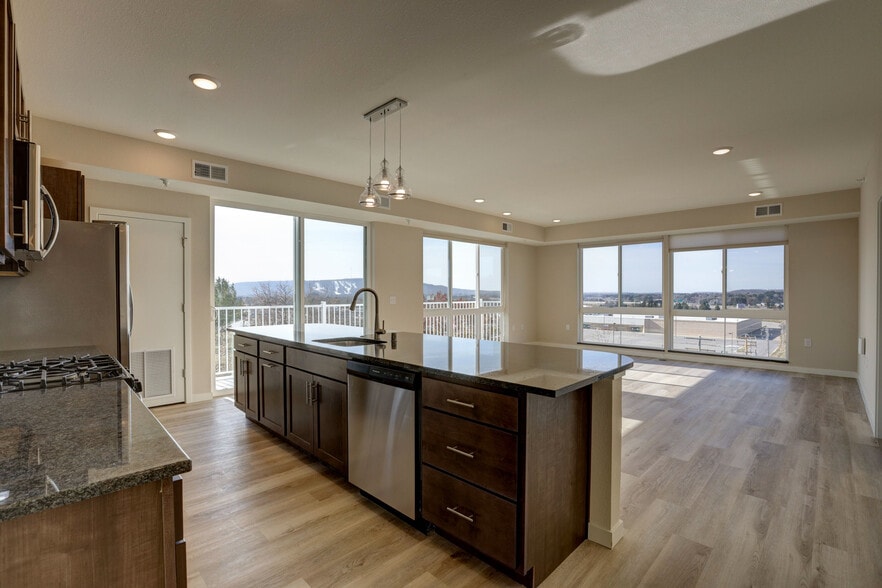 Mountain Lane Apartments 1401 Elm St Wausau WI 54401 Apartment Finder