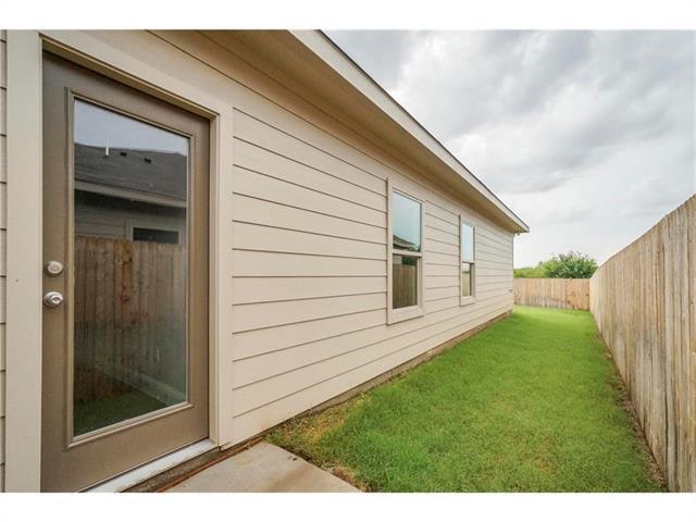 Building Photo - 481 Canvas Ct