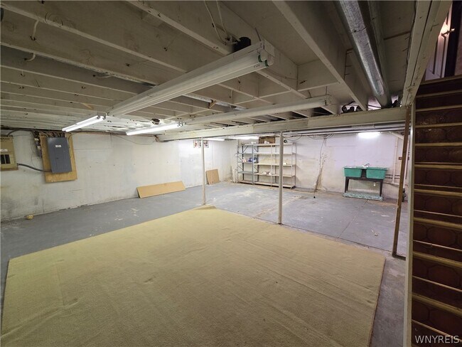 Building Photo - 2287 Long Rd