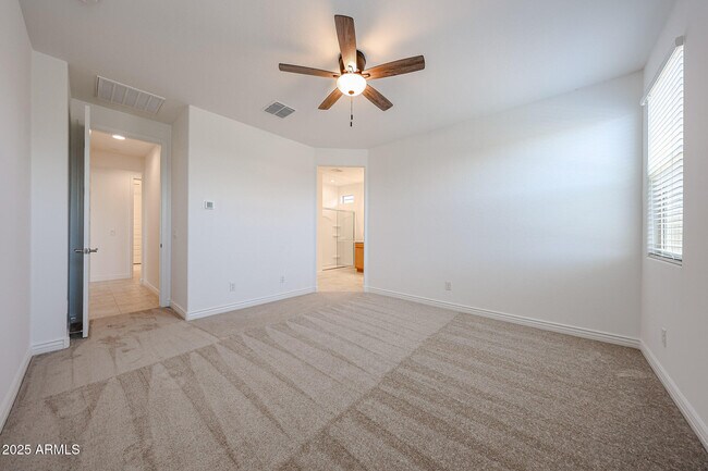 Building Photo - 5015 N 88th Ave