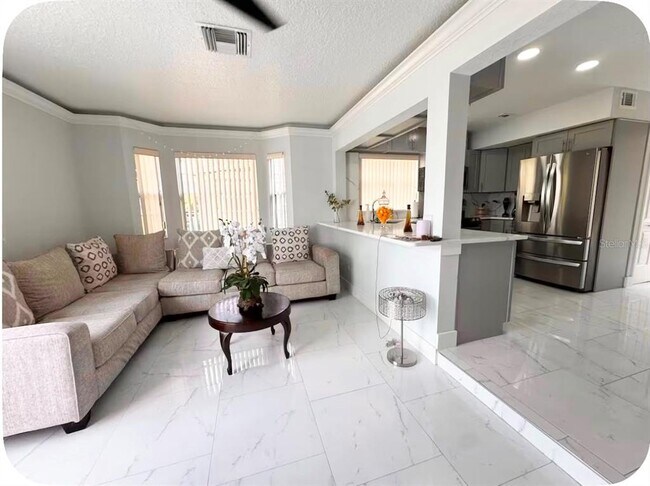 Building Photo - 574 Orchid Dr