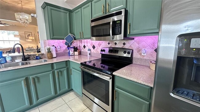 Building Photo - 525 Waterside Pointe Dr
