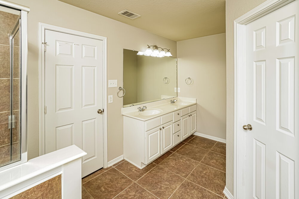 Building Photo - 2527 Elm Crossing Trail