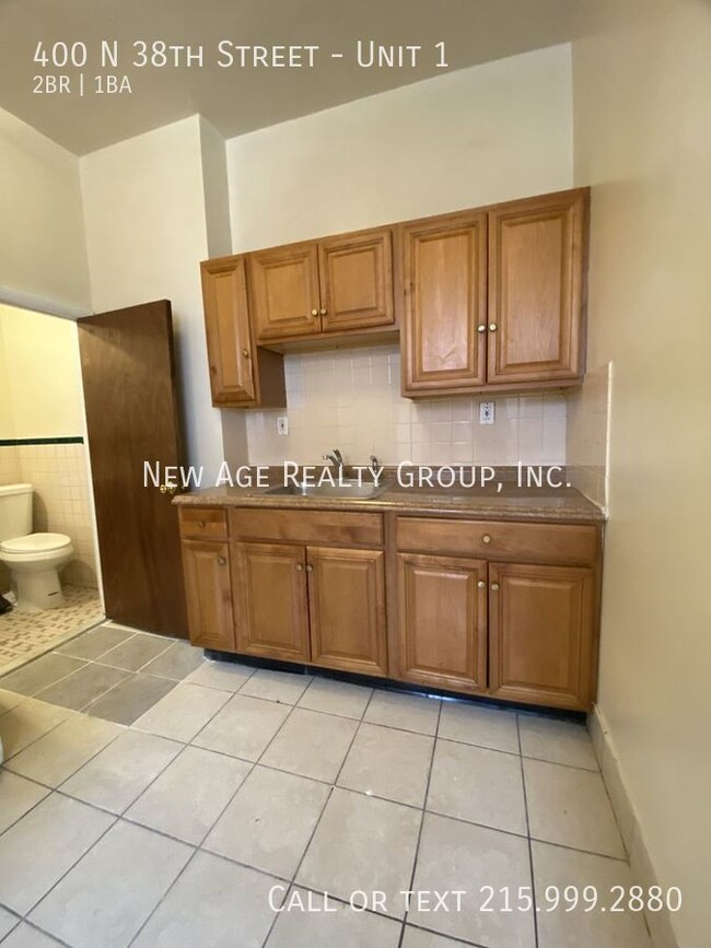 Building Photo - Two bedroom apartment in Powelton Village !