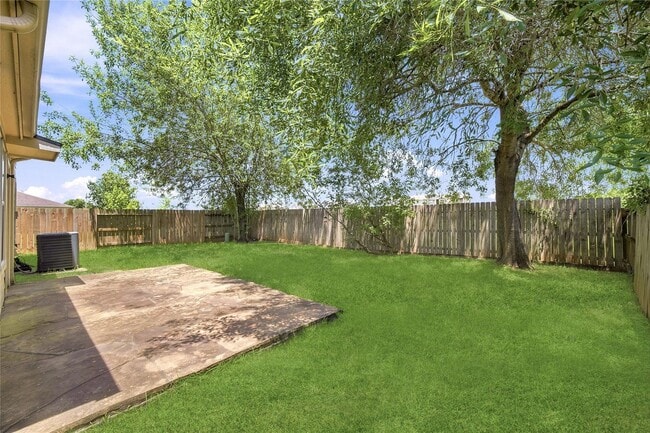 Building Photo - 727 Cypresswood Ridge