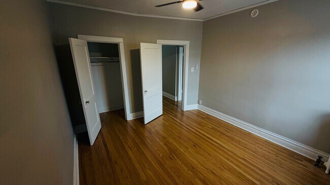Building Photo - 440 S Ridgeland Ave