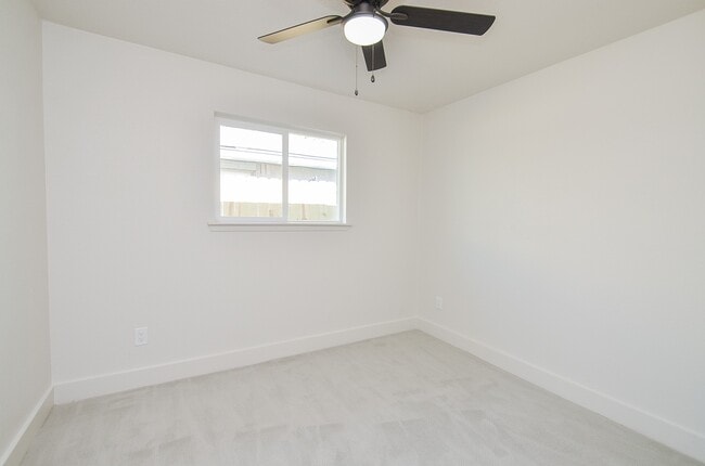 Building Photo - 4434 McCleester Dr