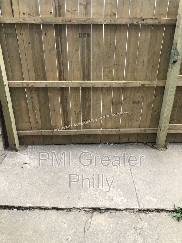 Building Photo - 4208 Westminster Ave