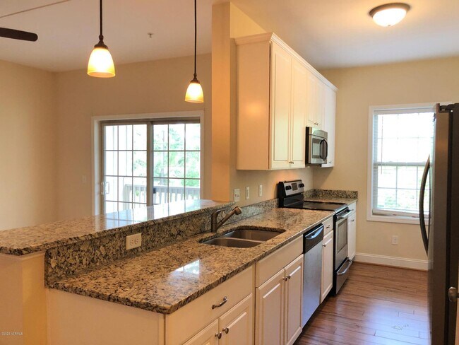 Building Photo - 119 Covil Ave