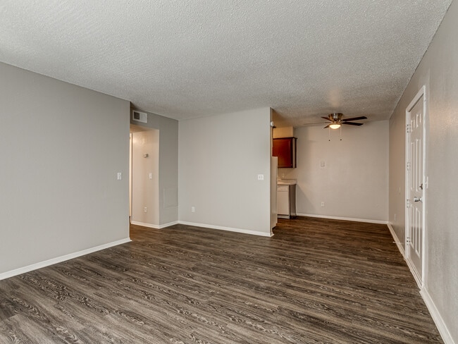 Sandhills - Living Room - Sandhill Apartments