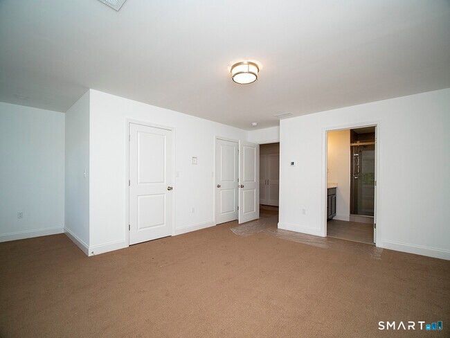 Building Photo - 44 Mettler St
