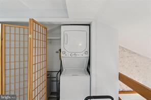 Building Photo - 3715 Calumet St