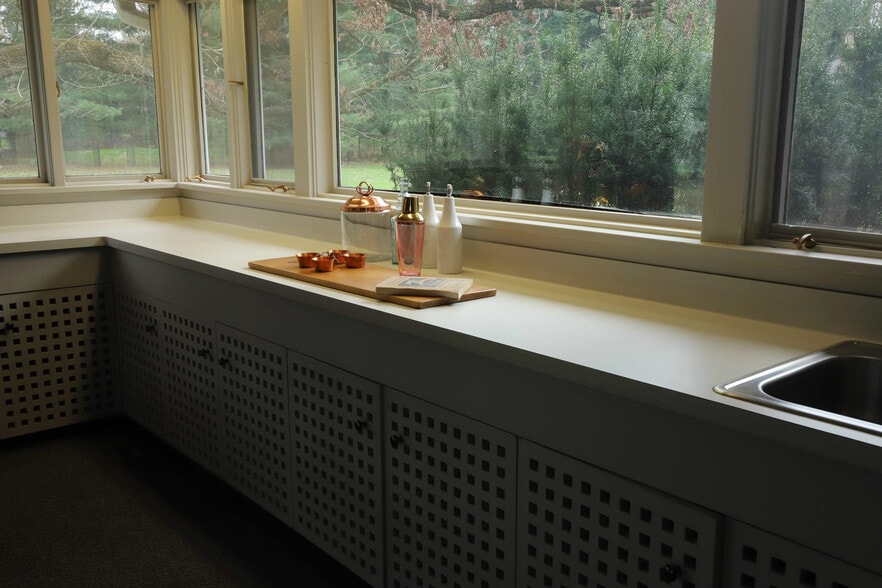 Bar area in Conservatory - 439 Allens Creek Rd