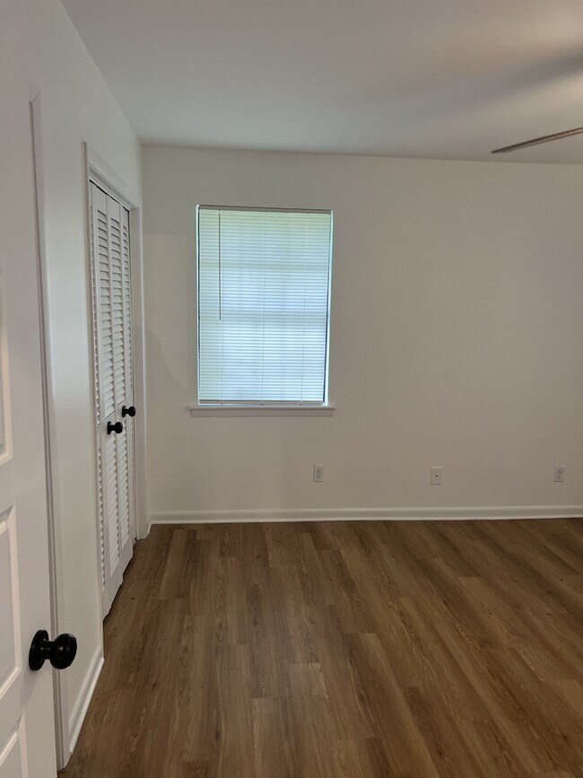 Building Photo - 626 Georgia Ave