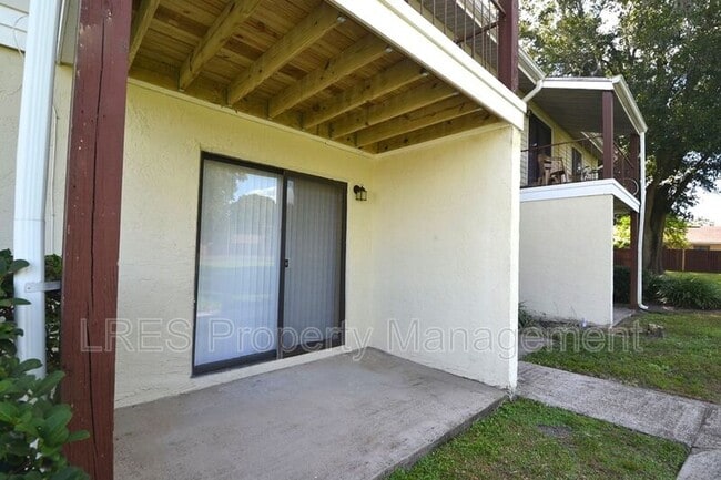 Building Photo - 300 Cherokee Ct