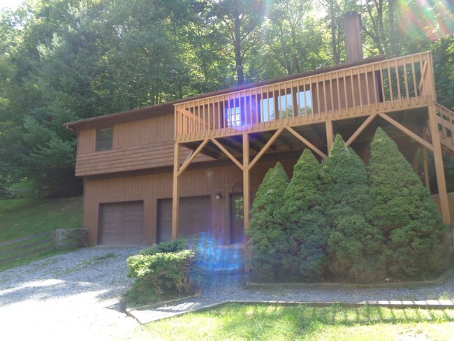 Primary Photo - 417 Cobbs Creek Rd
