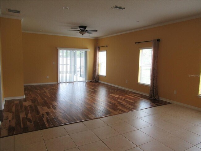 Building Photo - 2822 Maple Brook Loop