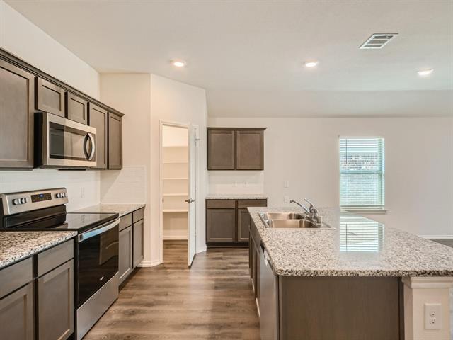 Building Photo - 2310 Hankinson Ln