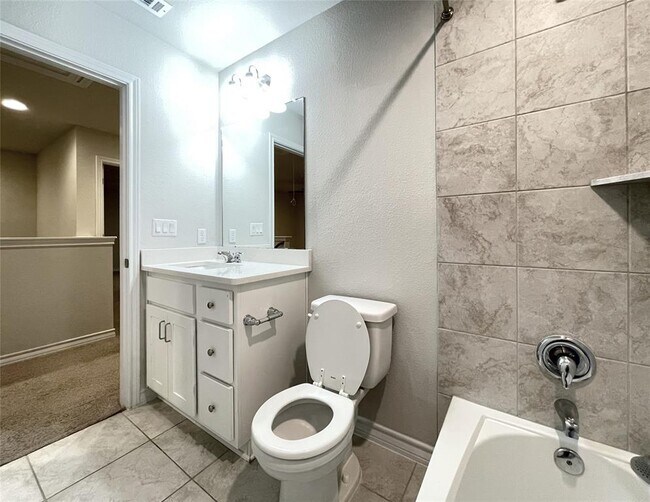 Building Photo - 1603 Denesa Dr