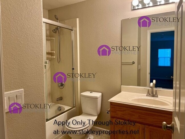 Building Photo - 1019 Sycamore Ln