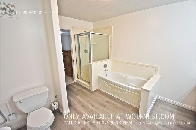 Building Photo - 1230 Privet Dr