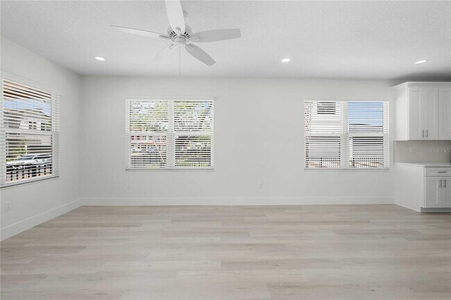 Building Photo - 2203 N Blvd