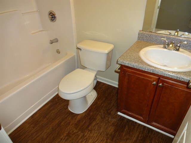 Building Photo - 3738 Renfroe Ave