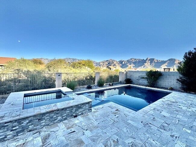Building Photo - 12768 N Lantern Way