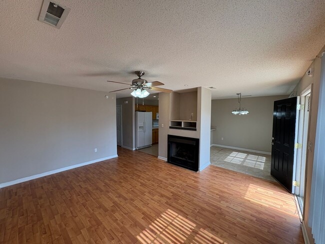 Building Photo - For Rent