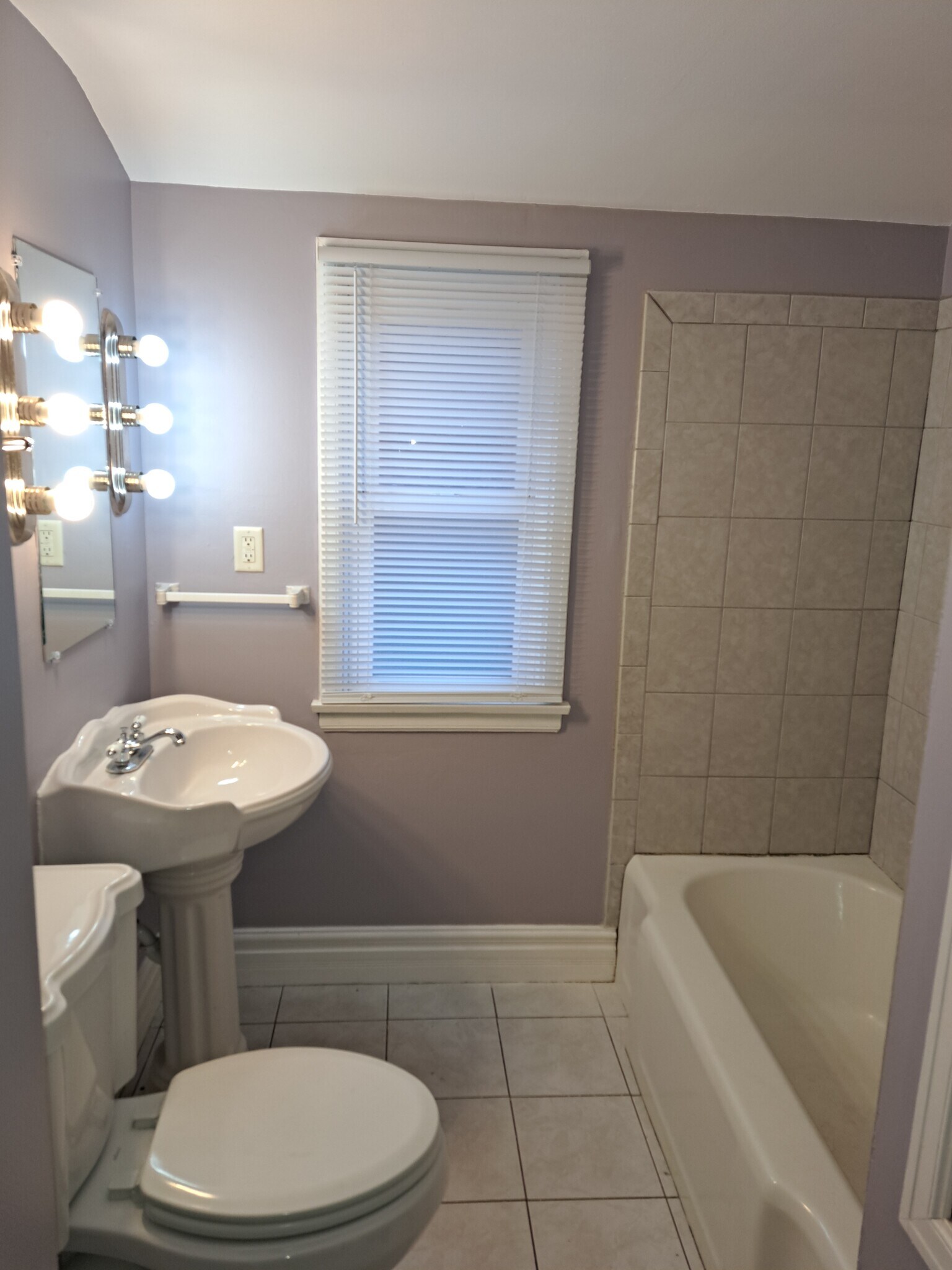 Bathroom - 1574 S 59th St