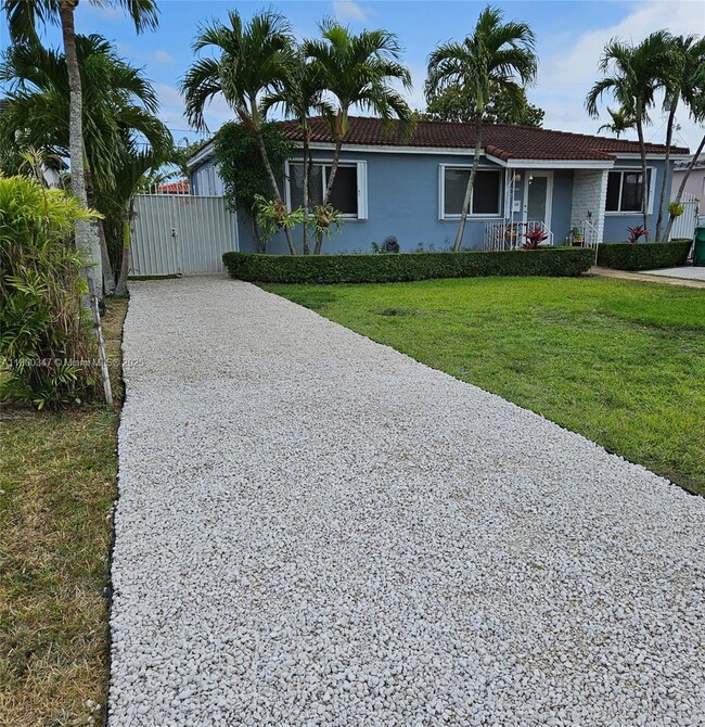 Primary Photo - 6860 SW 27th St