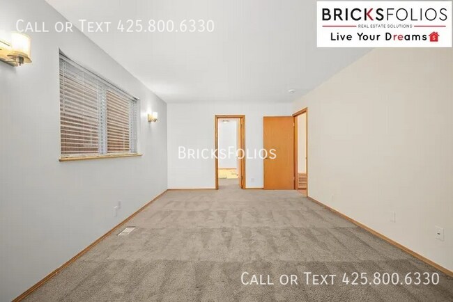 Building Photo - Welcome to Tukwila Haven – Open Concept Home Near Sound Transit!