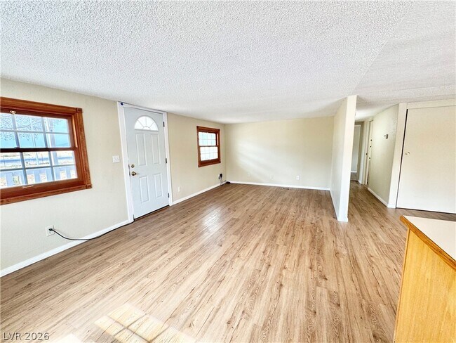 Building Photo - 4790 E Manse Rd
