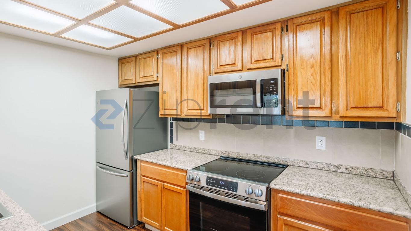 Building Photo - 3715 Terstena Pl